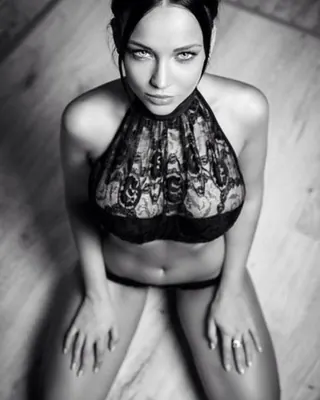 Dounia, 22 ans, beurette à Grenoble